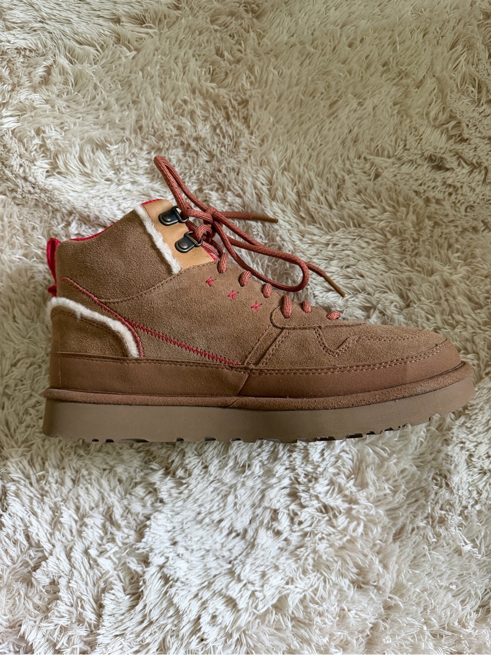 UGG Highland Hi Heritage Sneaker Boot - Camel Suede and Fiery Red - Picture 5 of 7